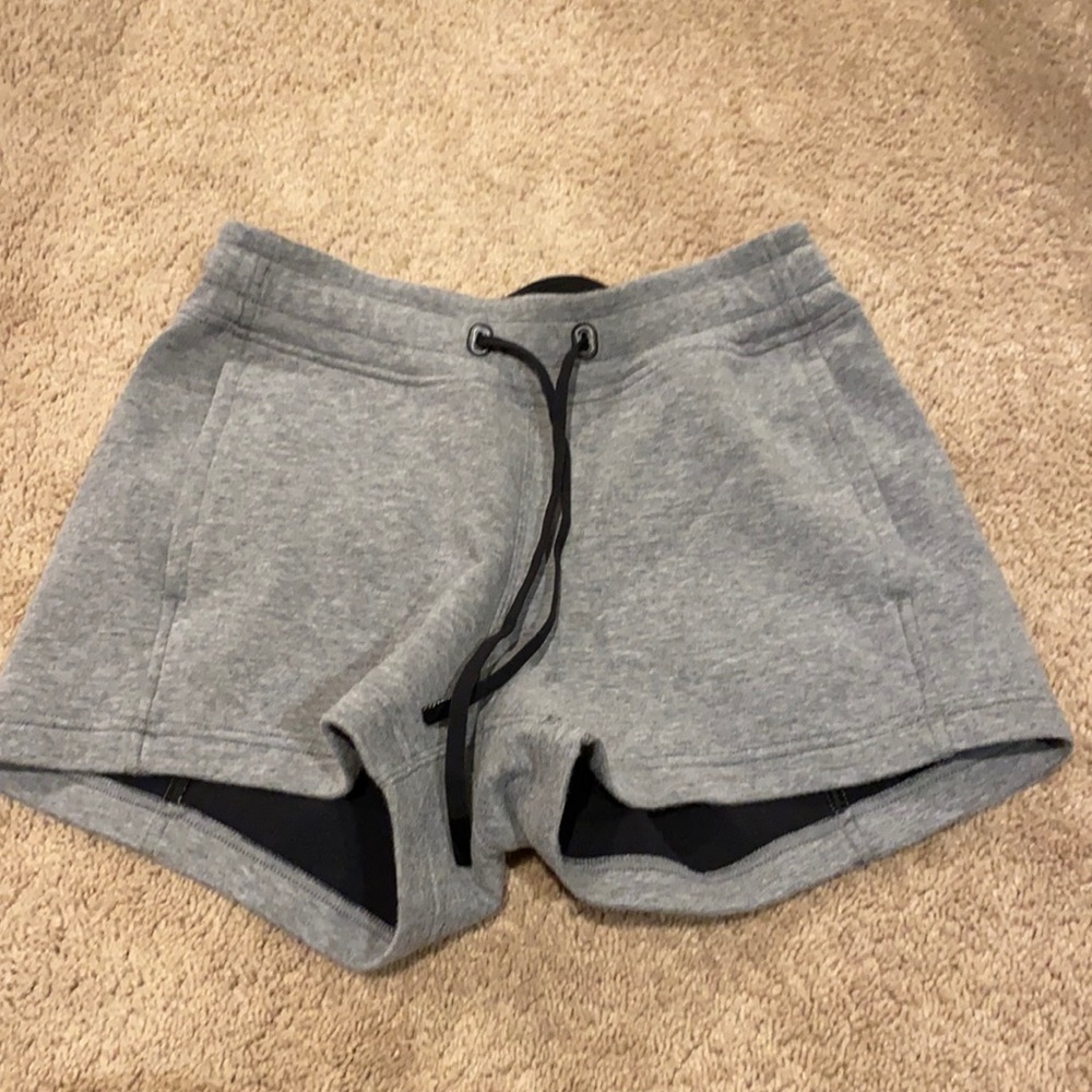 Lululemon shorts!